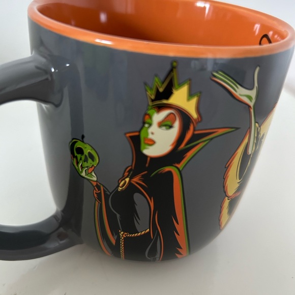🧡🖤New Disney Villains Ceramic Halloween Mug🖤🧡 - Picture 10 of 13